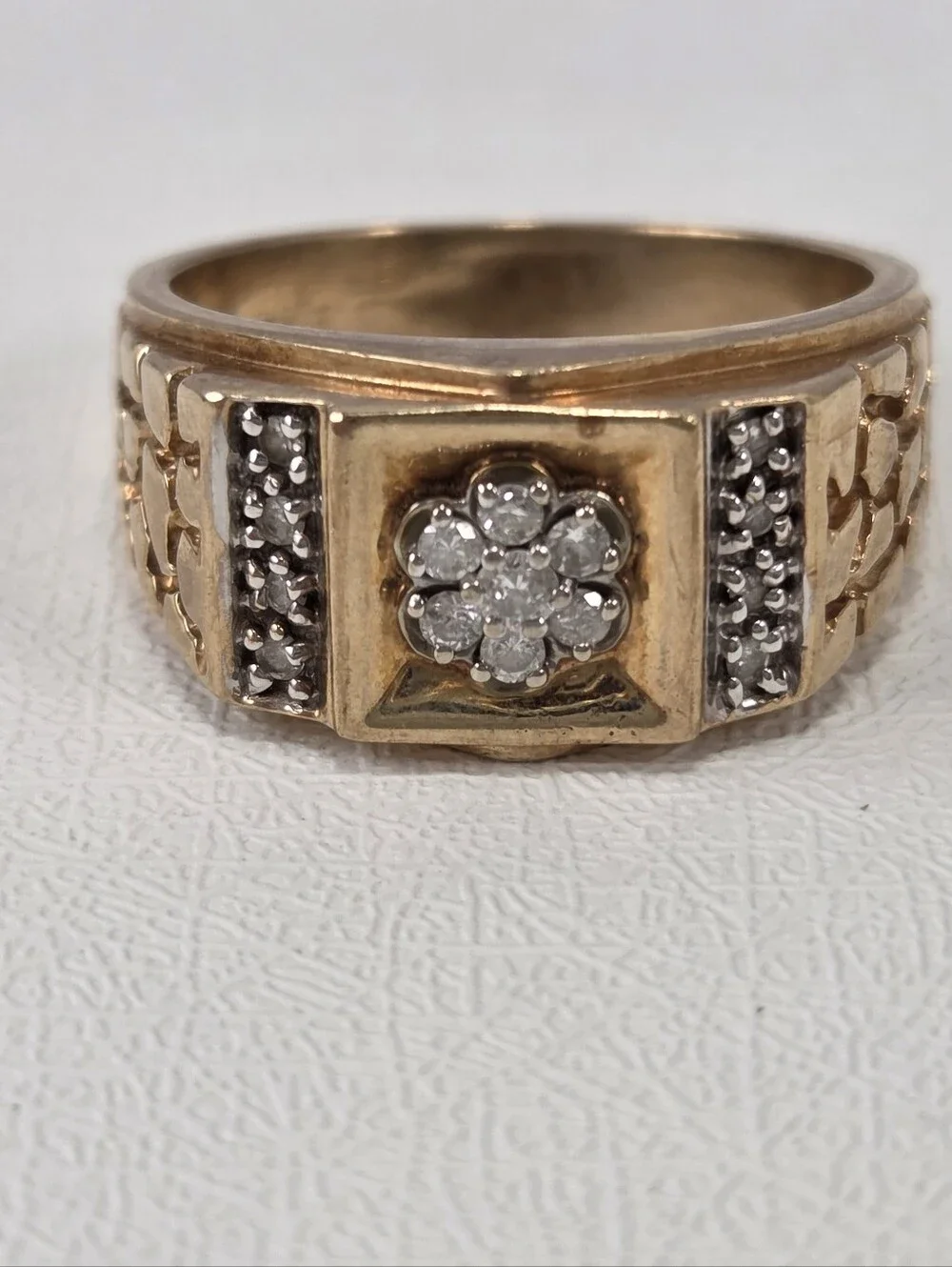 Vintage 10K Solid Gold Diamond Nugget Ring Sz 10